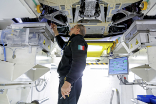 Illustration for article titled El minucioso proceso de construir un Lamborghini, foto a foto